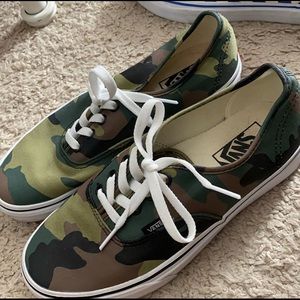 camo vans barely worn